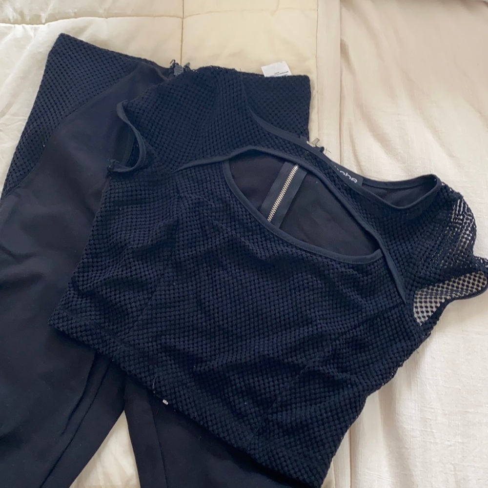 BEBE )BLACK)LEGGINGS AND CROP TOP SET